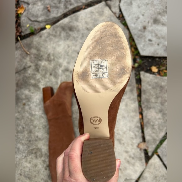 MICHAEL MICHAEL KORS Leigh Suede Boot, size 10 - Picture 6 of 12